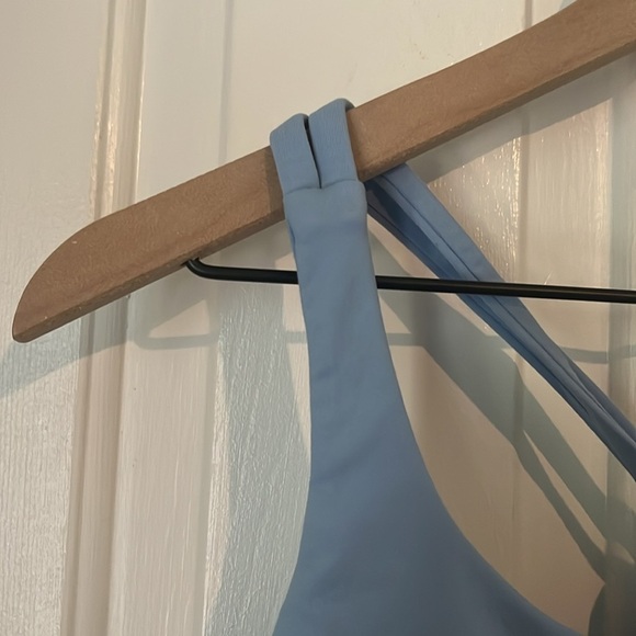 Lululemon | 2025 Energy Bra Medium Support, B-D Cups *EvolvePool Party Size 12 - Picture 7 of 9